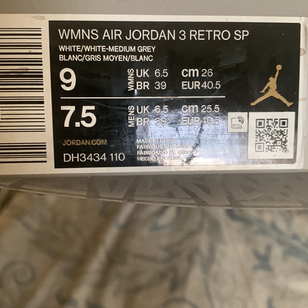 Jordan’ 3 - Picture 2 of 6